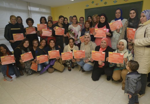 Trinta mulleres aprenderon sobre servizo doméstico nun curso ofrecido en Riveira pola Fundación Humanismo e Democracia